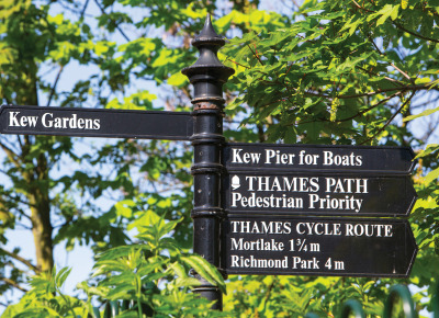 Kew Signpost